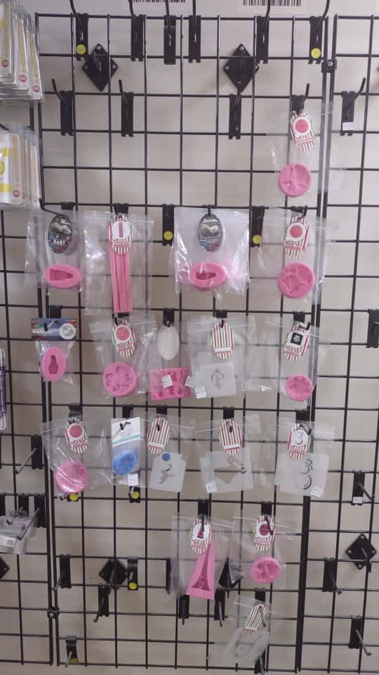 Marvelous Molds Surprise Box – 5 Molds for $20